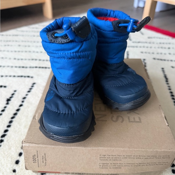 The North Face Navy and Royal Blue Kids' Boots - Picture 2 of 5